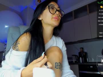 girl
        miyong_7 cam image #1120954