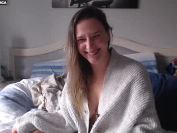 girl
        bluexstacey cam image #4653449