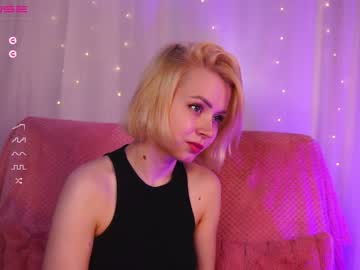 girl
        alice_in_boobsland cam image #847895