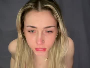 girl
        hornyyleah cam image #6386429