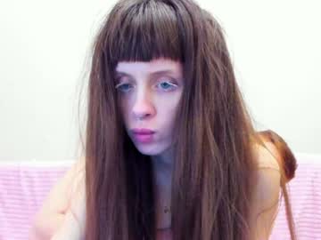 girl
        flowerofsin2001 cam image #937338
