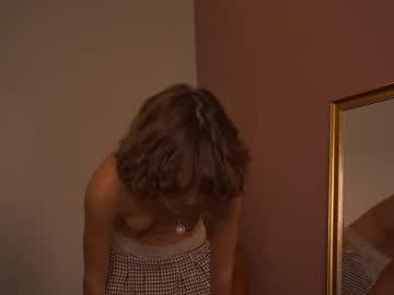 girl
        lenaelisabeth cam image #3008015