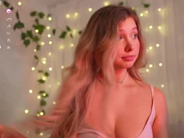 girl
        april_blush cam image #5180128