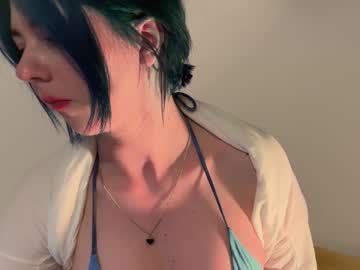 girl
        vixenp cam image #1700298