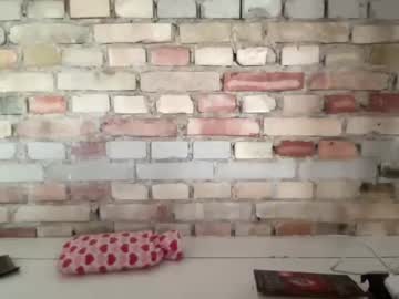 girl
        babyjessicarose cam image #1440357