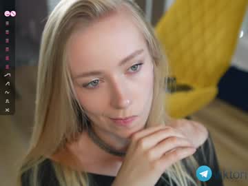 girl
        vika54784 cam image #6694159