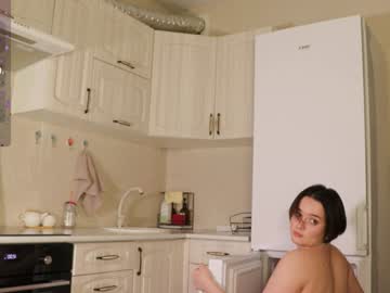 girl
        pleasant_fun cam image #5179899