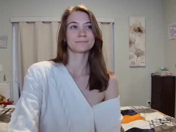 girl
        katynowhere cam image #5118491