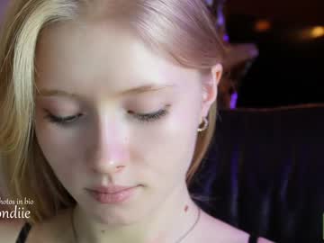 girl
        bestblondiiecb cam image #980216