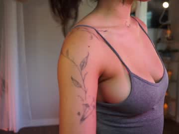 girl
        jadeperez_ cam image #2282245