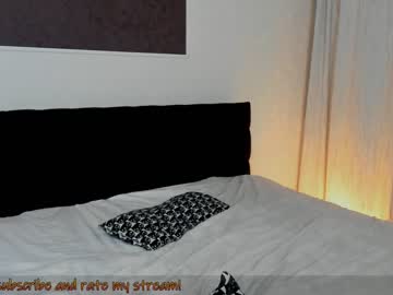 couple
        huntertiana cam image #1000855