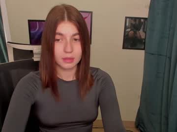 girl
        stacy_cy cam image #5407566