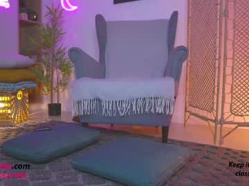 girl
        ambercb cam image #3338883