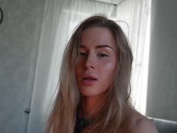 girl
        seeunexttime cam image #6867580