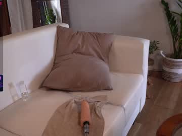 girl
        kara_mella cam image #1040182