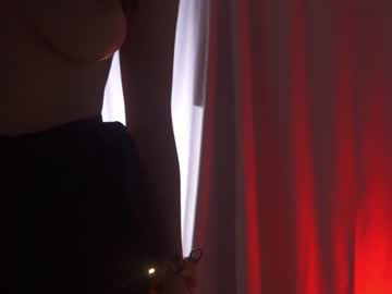 girl
        sunny_maria cam image #1980773
