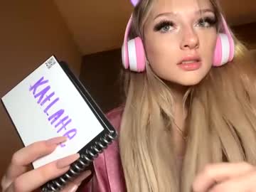 girl
        katlatte cam image #2973064