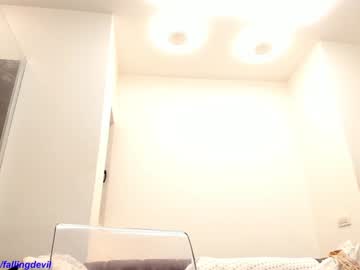 girl
        hotfallingdevil cam image #4166746