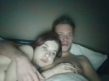 couple
        qtie527 cam image #6078275