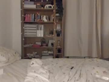 girl
        str4wb3rrycat cam image #1027257
