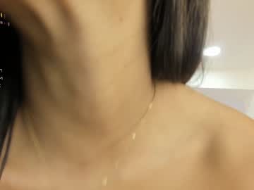 girl
        _monserrat__ cam image #4027801