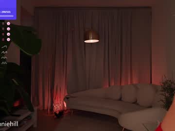 girl
        anniehillofficial_ cam image #4944921