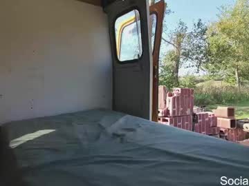 couple
        busbuddies cam image #5065775