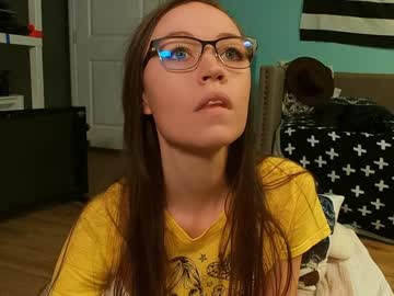 girl
        anabelleleigh cam image #6624760