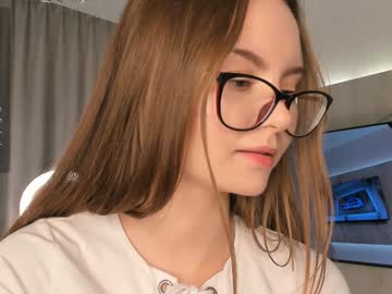 girl
        gemmacockayne cam image #4859940