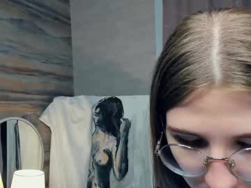 girl
        portia_bubbles cam image #6870311