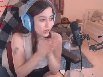 girl
        devilishromy cam image #871477