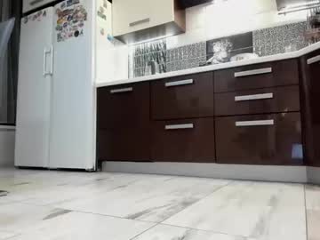 girl
        your_bunnygirl cam image #4630189