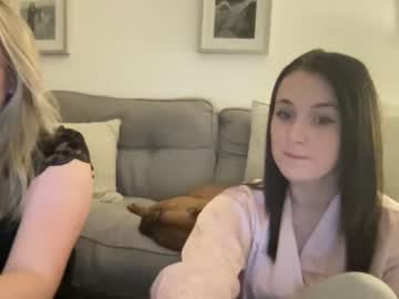 girl
        skylamayx cam image #3208929