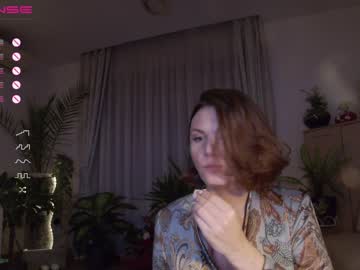 girl
        karrin cam image #220486