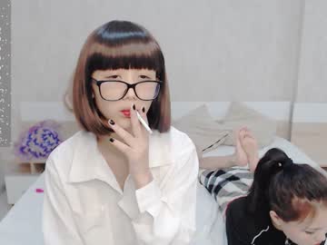 girl
        little_yena cam image #2978438