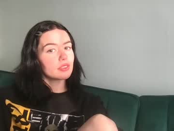 girl
        littlesugarpea cam image #3933413