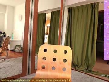 girl
        monkeylina cam image #2608976