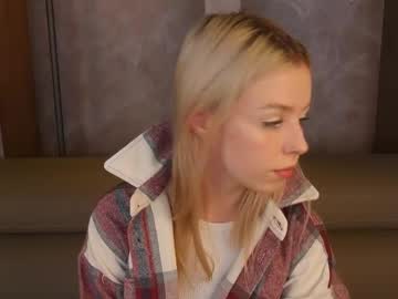 girl
        gladyshankins cam image #6427746
