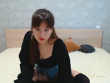 girl
        daisy_foll cam image #41799