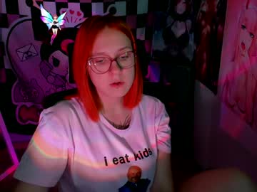 girl
        margaret_red cam image #5390094