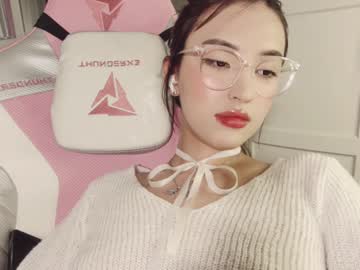 girl
        nayeonobi cam image #4059388
