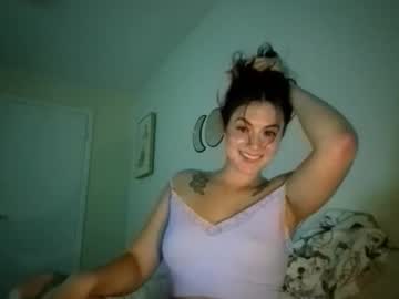 girl
        leia_renae cam image #4754428