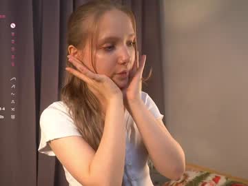 girl
        lyly_bambi cam image #5718928
