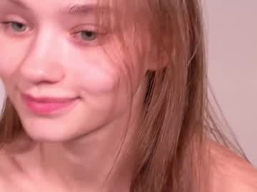 girl
        bless_sheila cam image #2590802