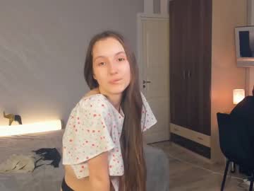 girl
        oliviahatchet cam image #3981991
