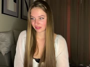 girl
        kiramystery cam image #4513977