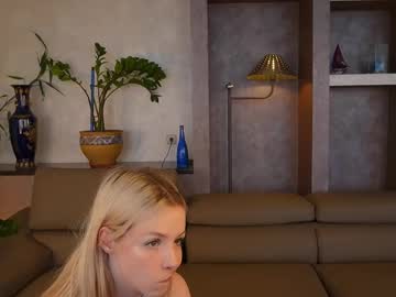 girl
        gladyshankins cam image #6428191