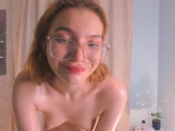 girl
        annisgabriel cam image #4264293