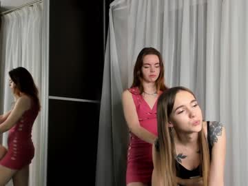girl
        mia_monk cam image #666670
