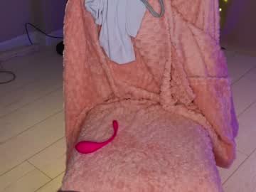girl
        eva_lassie cam image #5961718